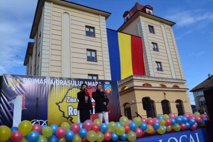 ZIUA NAŢIONALĂ A ROMÂNIEI - 1 DECEMBRIE